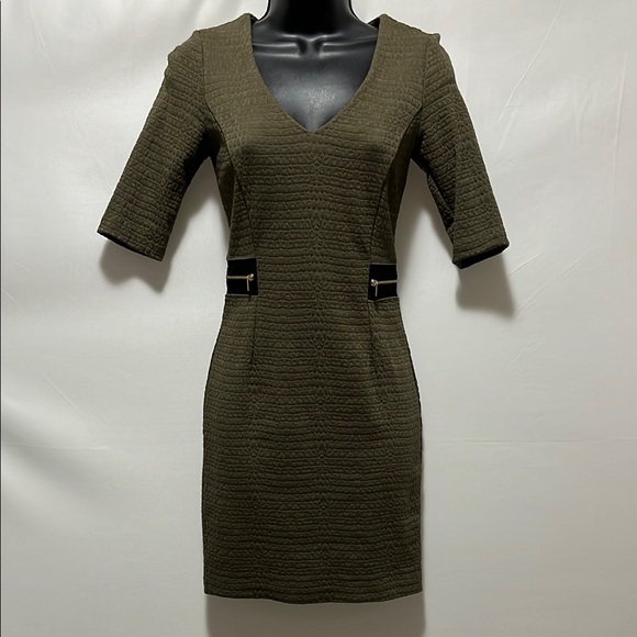 Dynamite Army Green Textured Bodycon Midi Dress Size XS - Picture 2 of 11